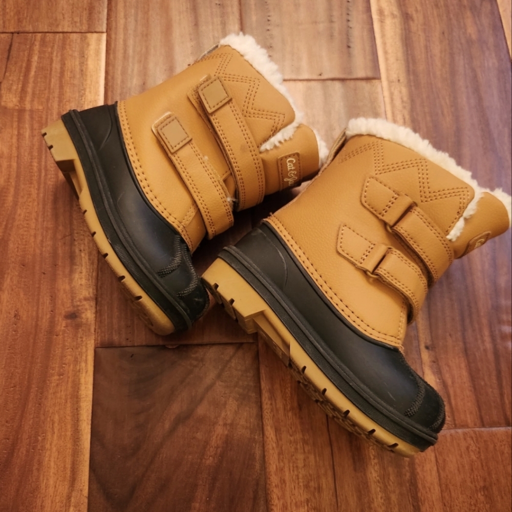 Cat & Jack Winter Boots